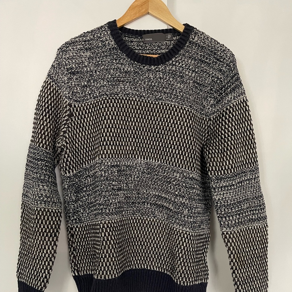 Men's Black and Gray Sweater